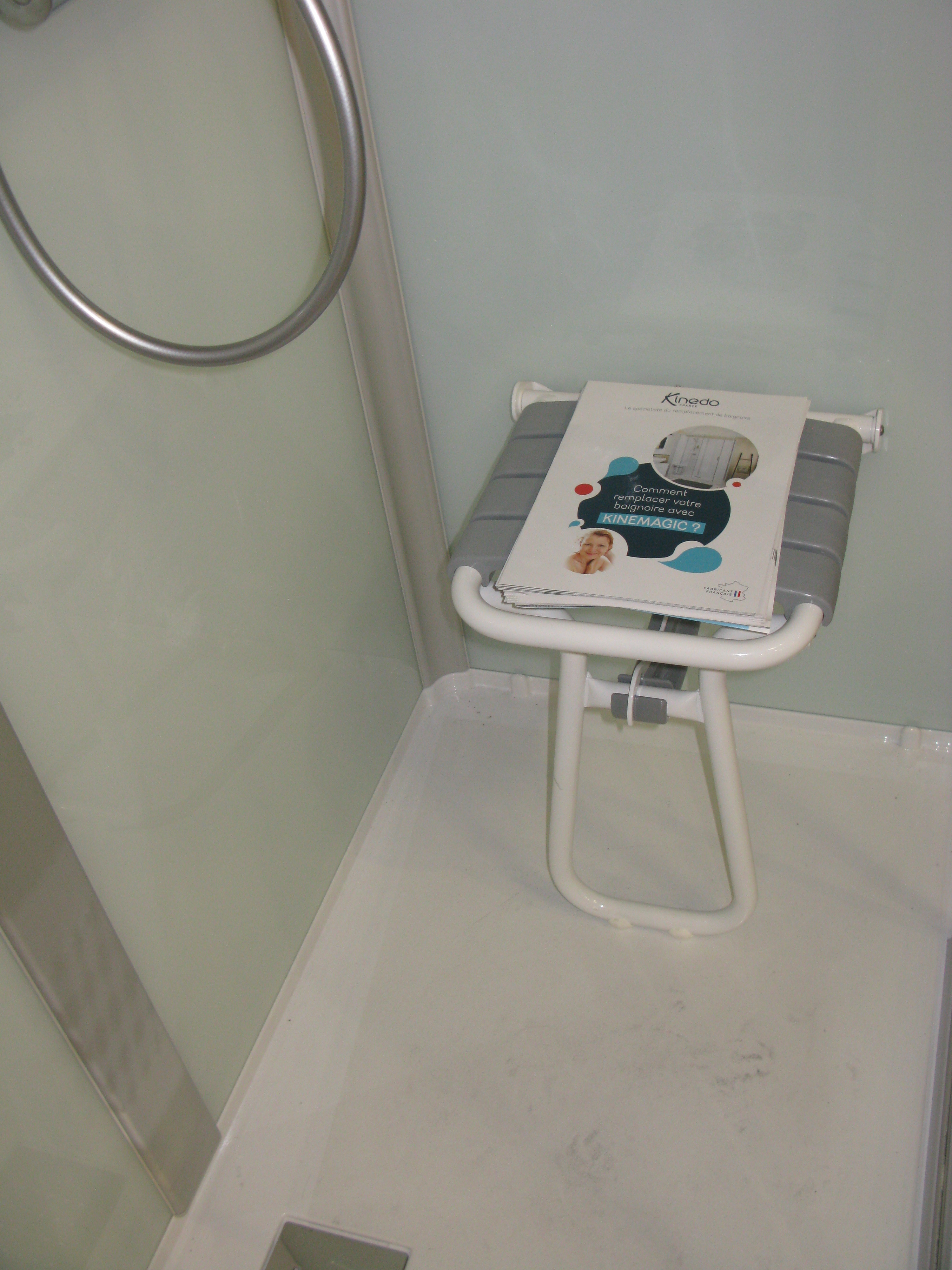 Douche Kinedo Kinemagic Design modéle expo Kinemagic Kinedo