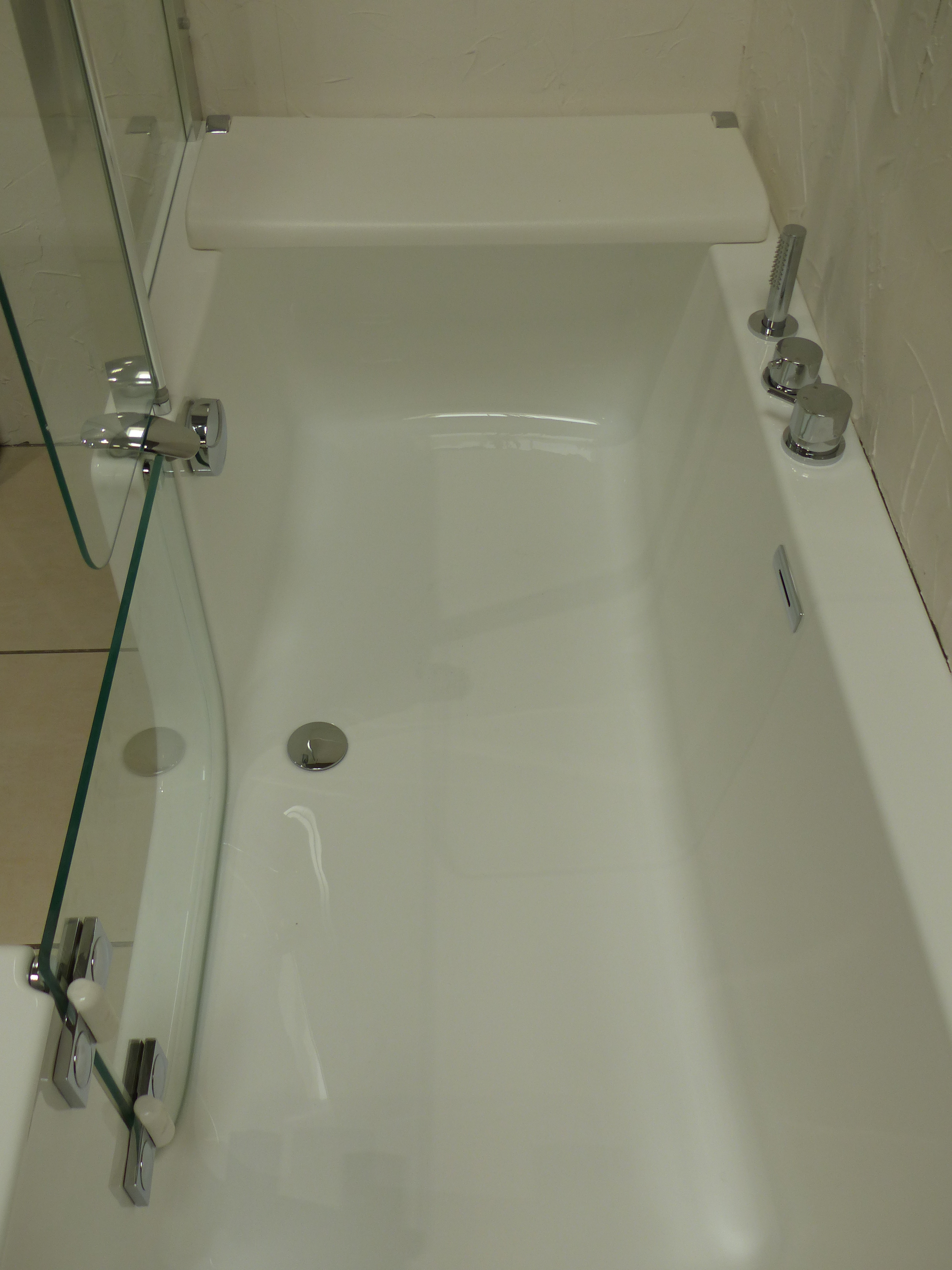 Kinedo Baignoire A Porte Kinedo Duo : Le Combiné Douche - Bain De Kinedo Kinedo Baignoire A Porte Kinedo Duo : Le Combiné Douche - Bain De Kinedo
