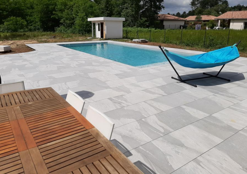 Carrelage en grs crame 60x120 paisseur 2 cm sur plot Beola Stonework T_20 - Supergres